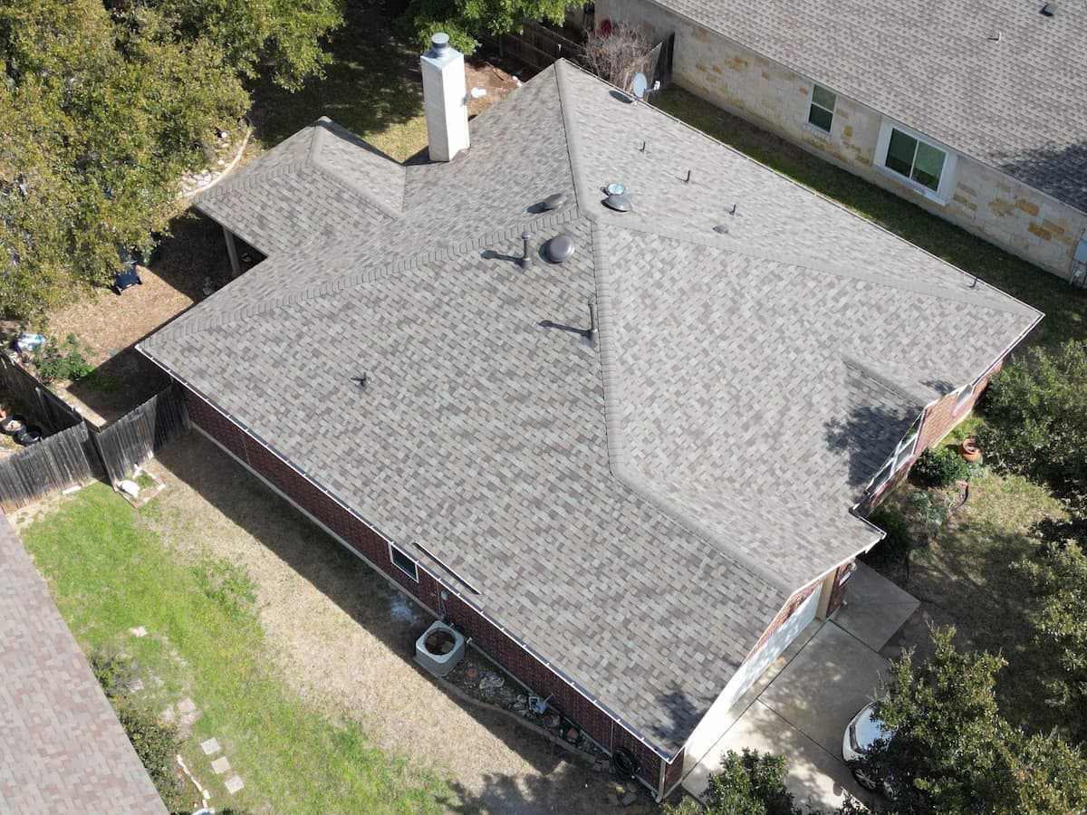 Leander Texas roof replacement completed by RoofsOnly.com